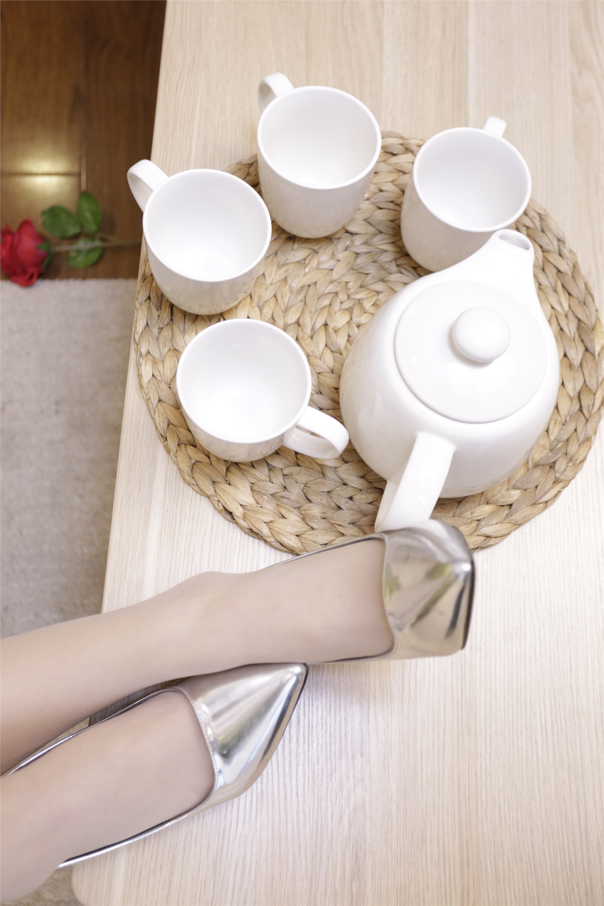 奈丝写真 NO.083 小仙-公寓房间随意凹大长腿